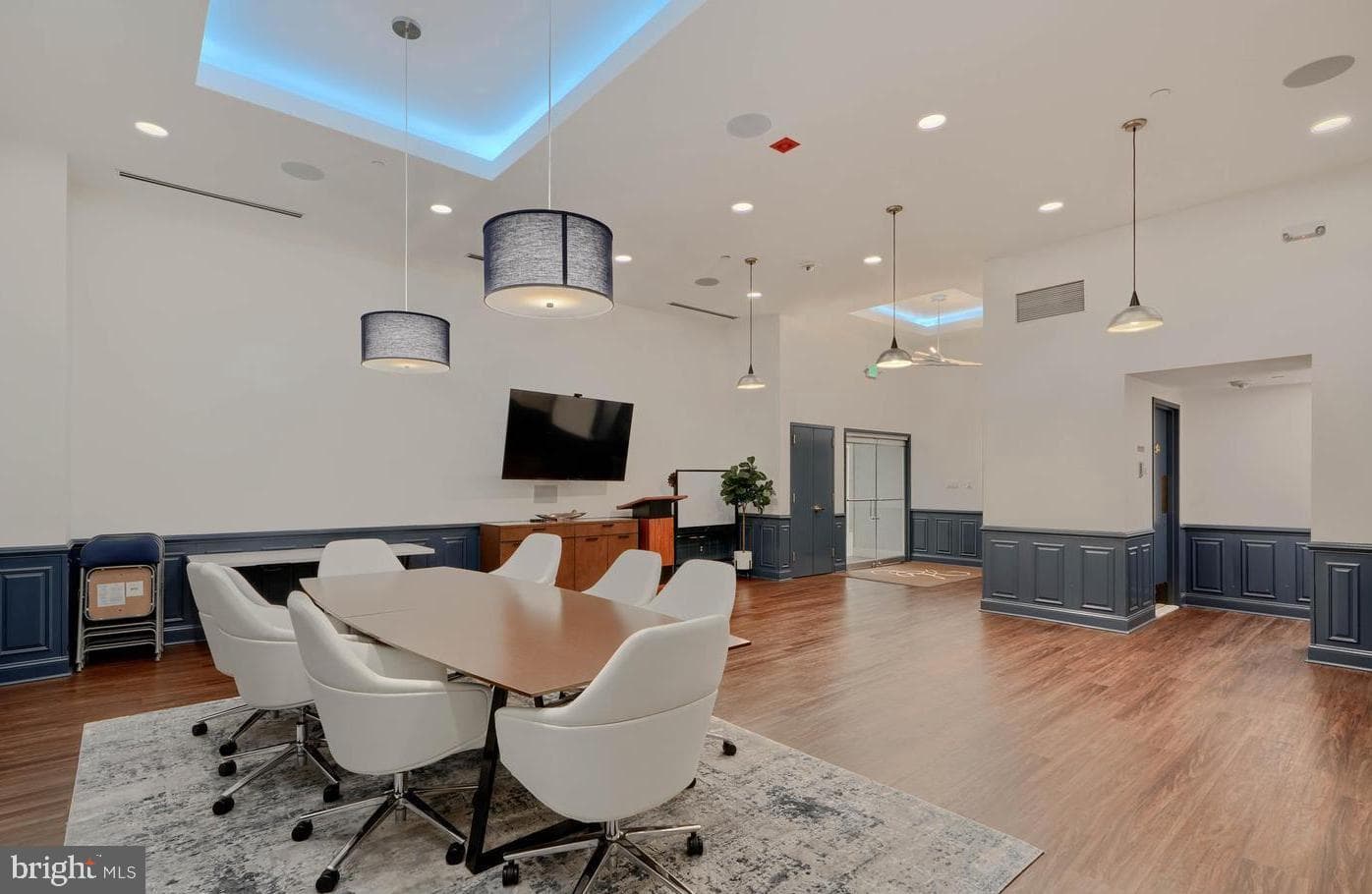 10 E Lee Street #2402 photo 48