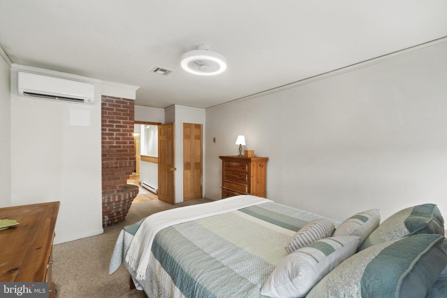 1006 S East Avenue photo 19