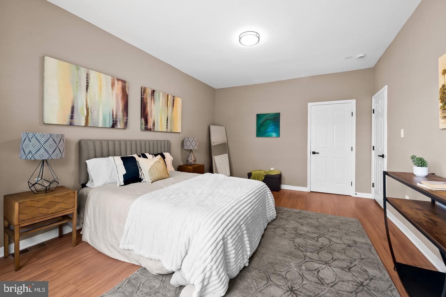 2401 Harlem Avenue photo 18