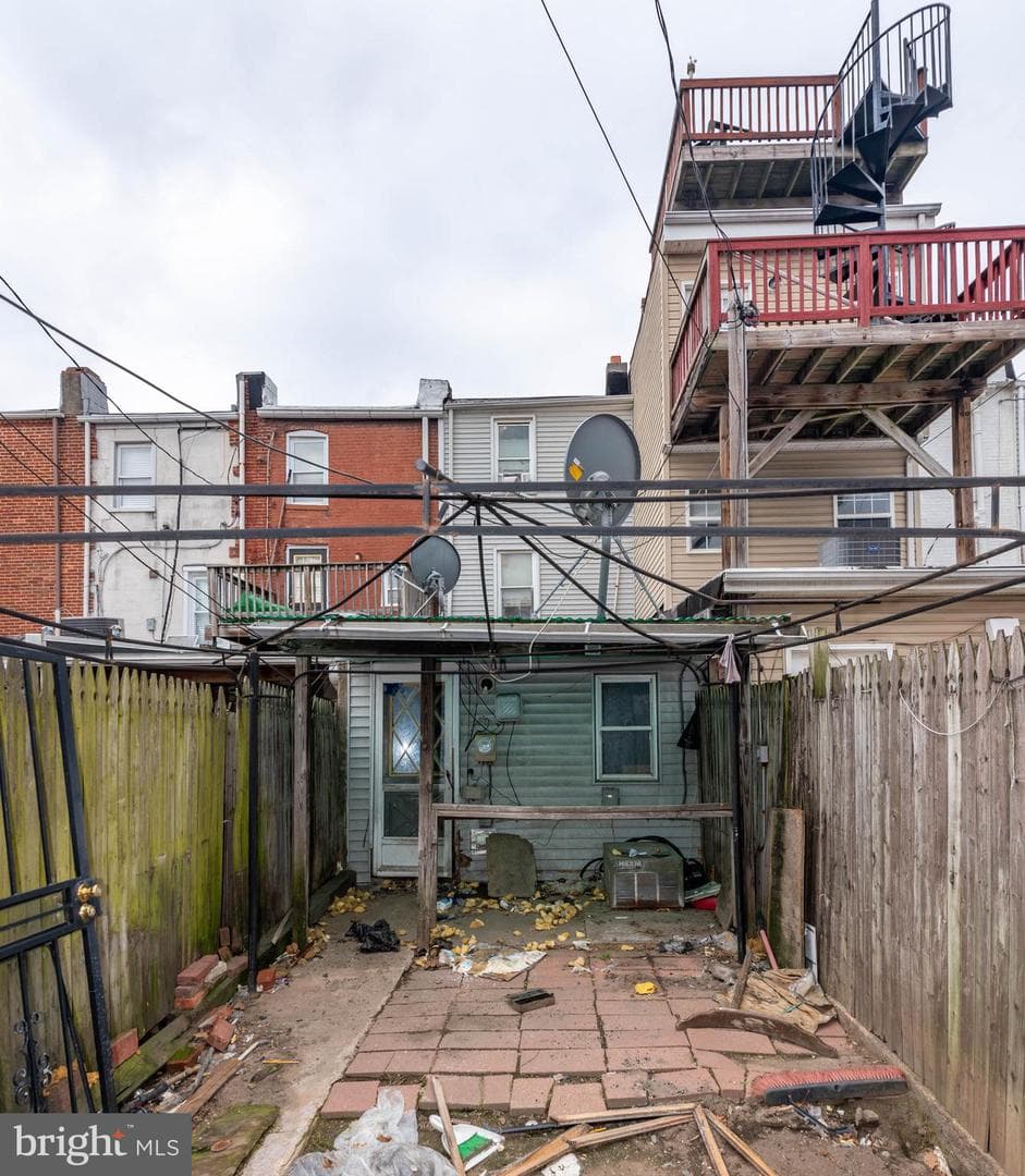 1627 S Hanover Street photo 32