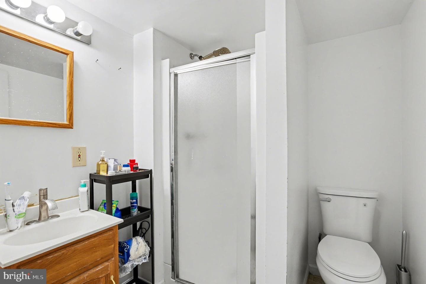216 Scott Street photo 24