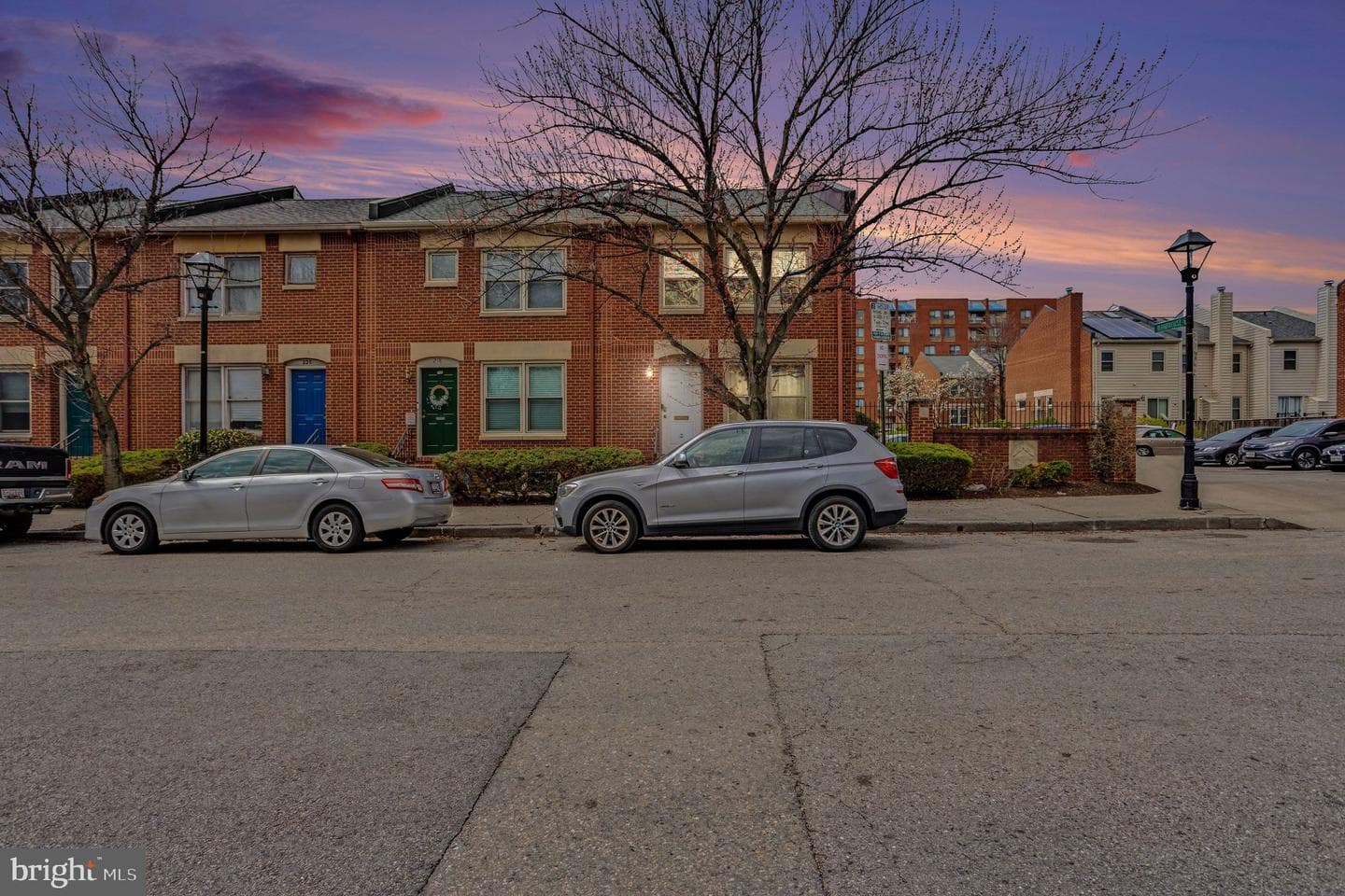 216 Scott Street photo 27