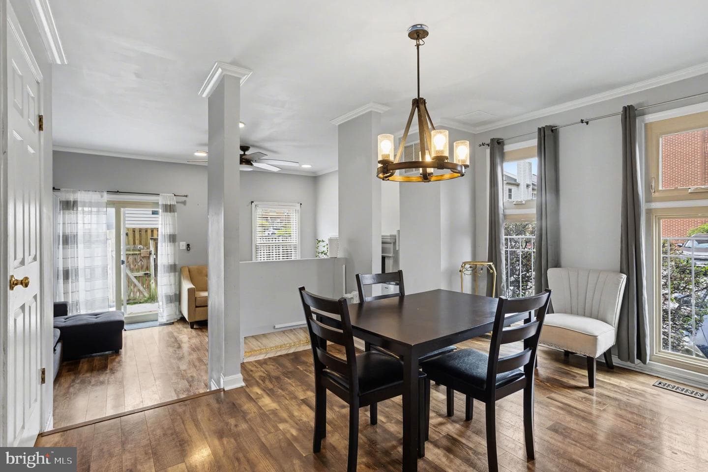 216 Scott Street photo 5