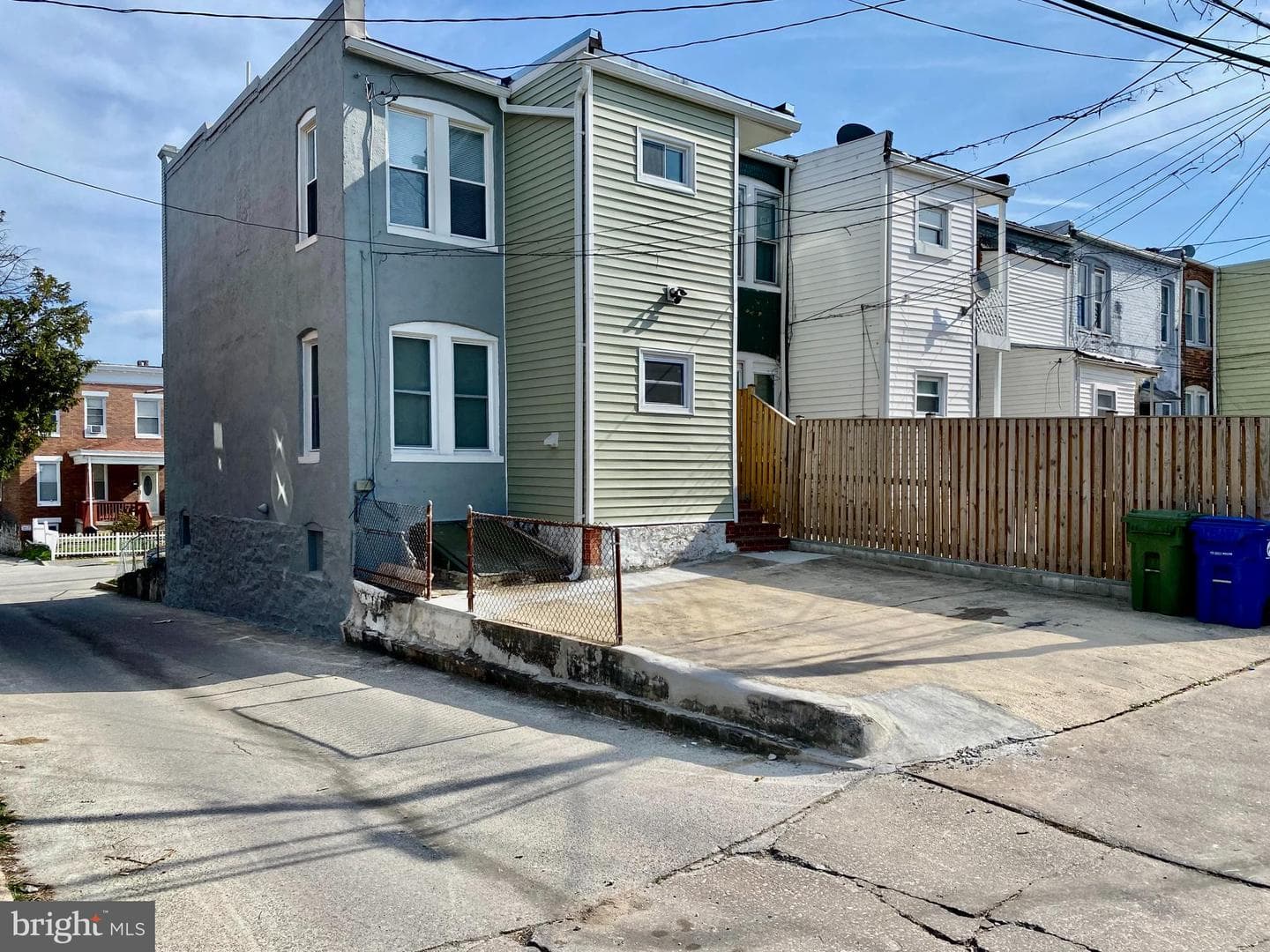 746 Linnard Street photo 30