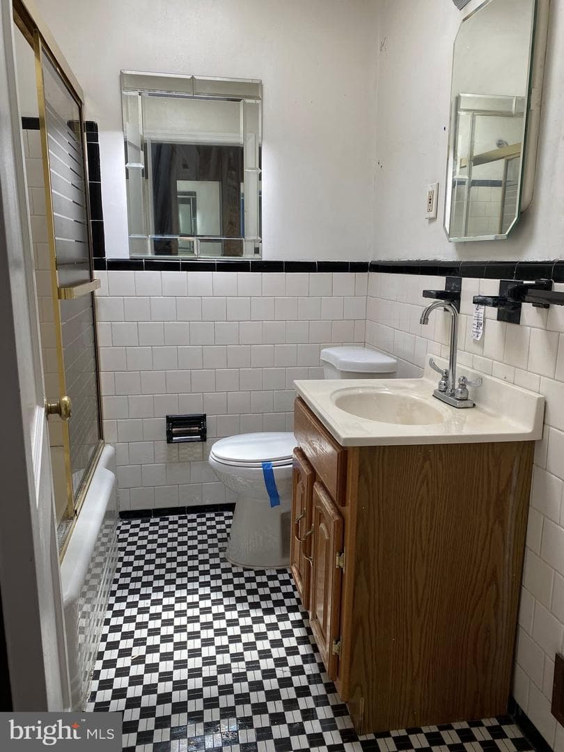 335 N Grantley Street photo 4