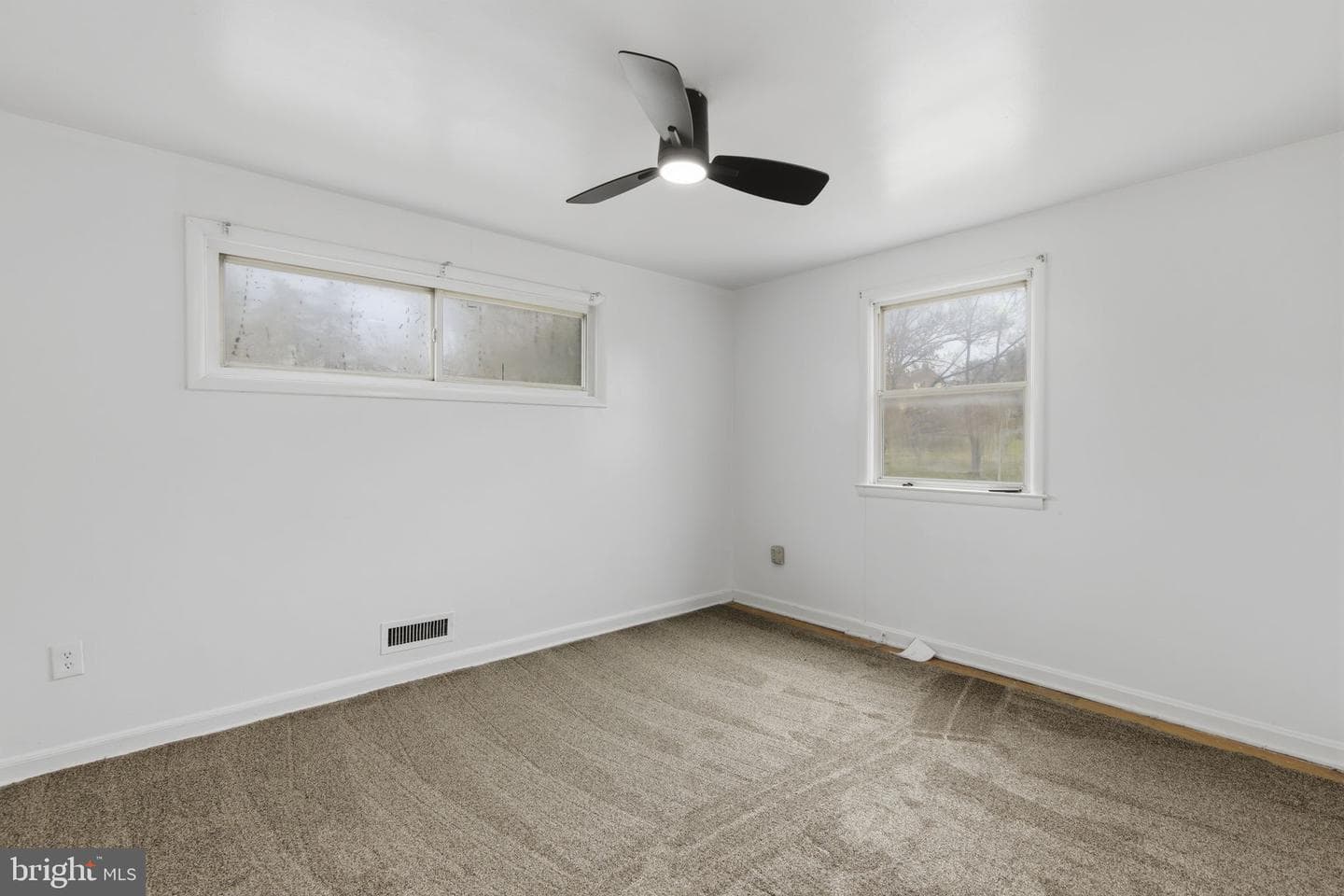 800 Reverdy Road photo 10