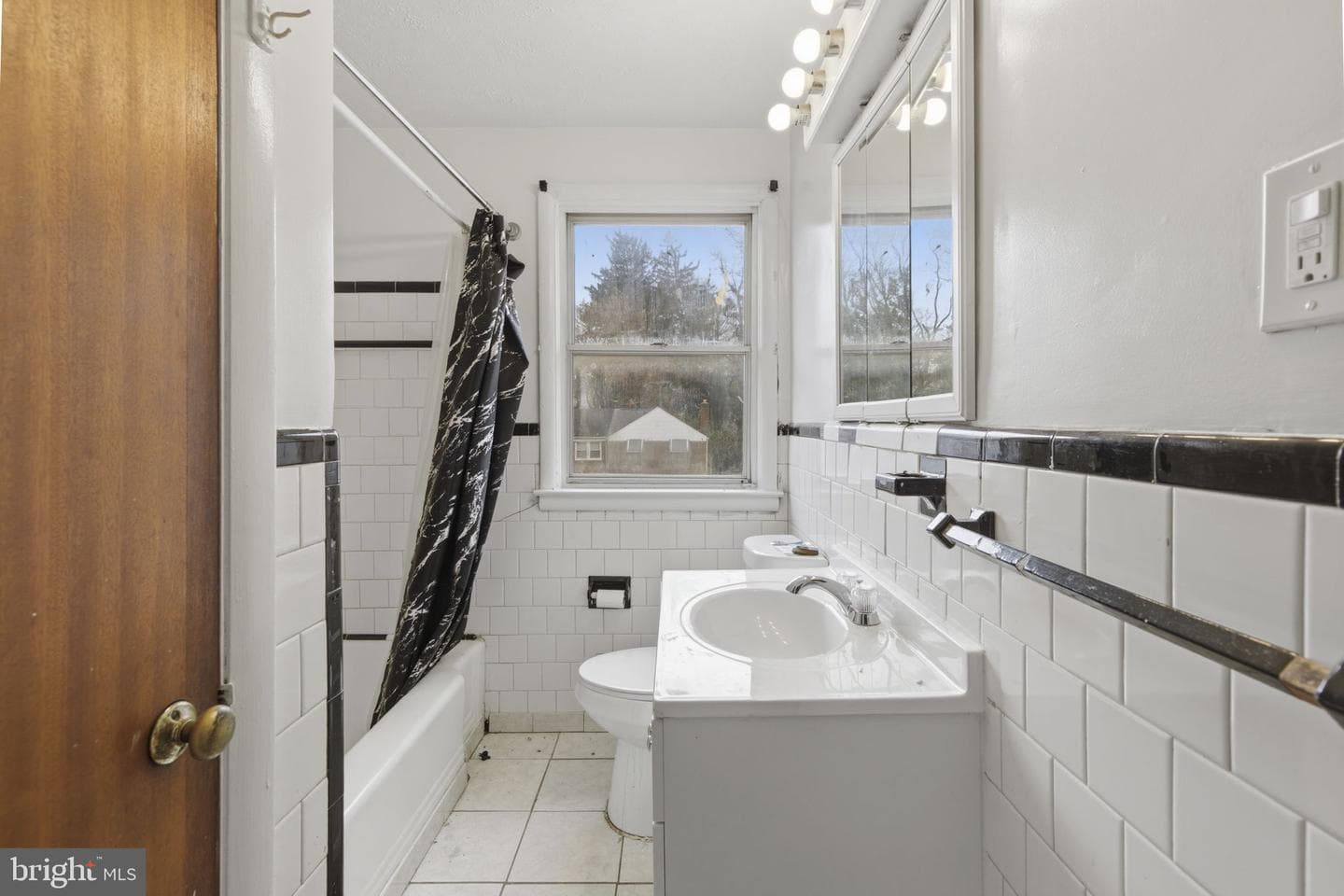 800 Reverdy Road photo 14