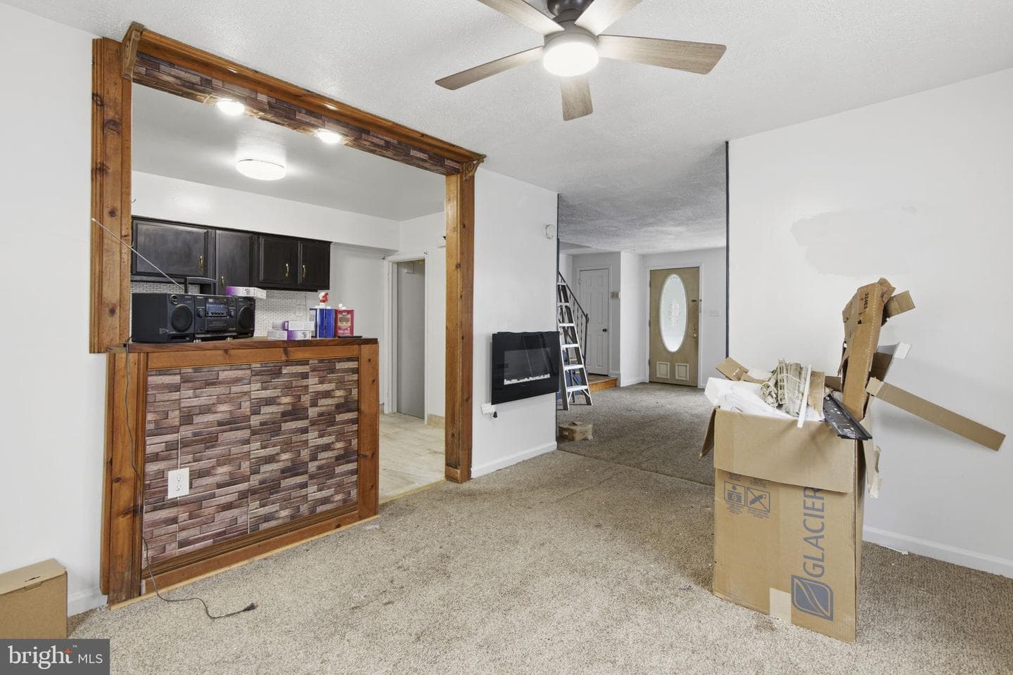 800 Reverdy Road photo 4