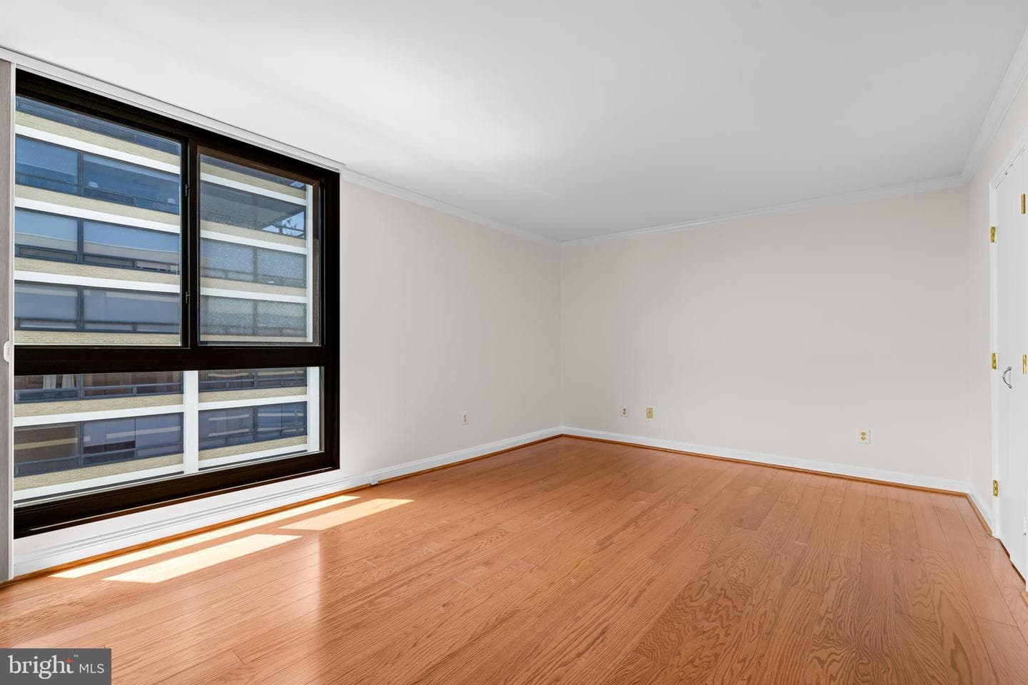 4100 N Charles Street #914 photo 30