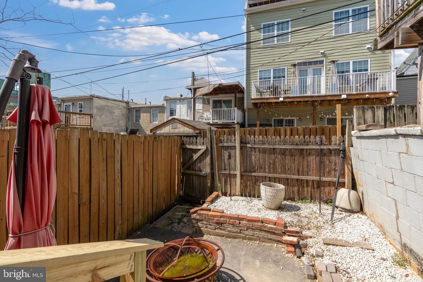 1726 Johnson Street photo 32