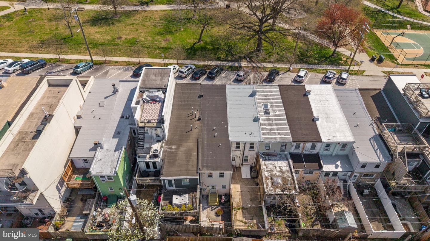 1726 Johnson Street photo 39