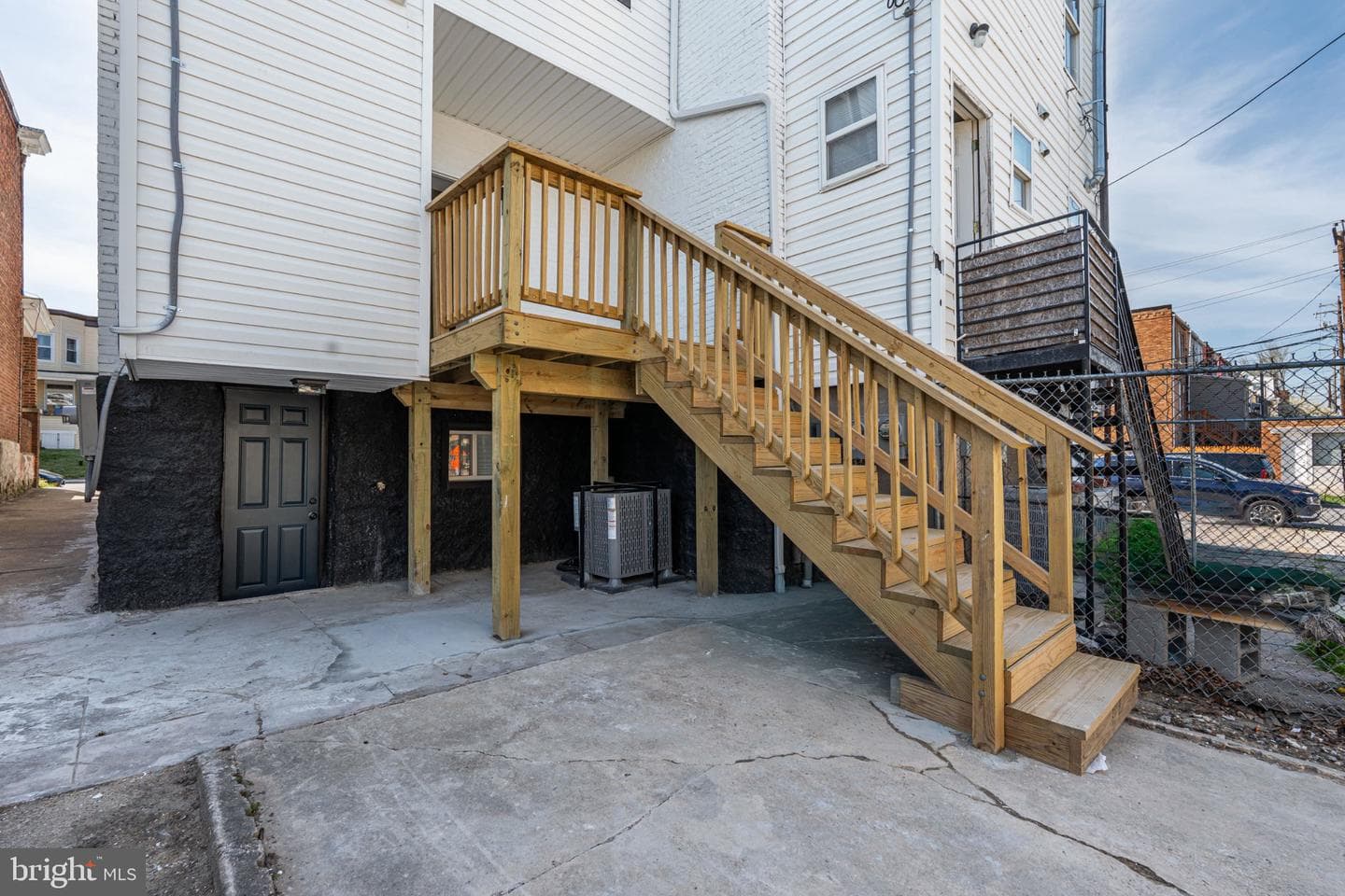 849 N Bentalou Street photo 34