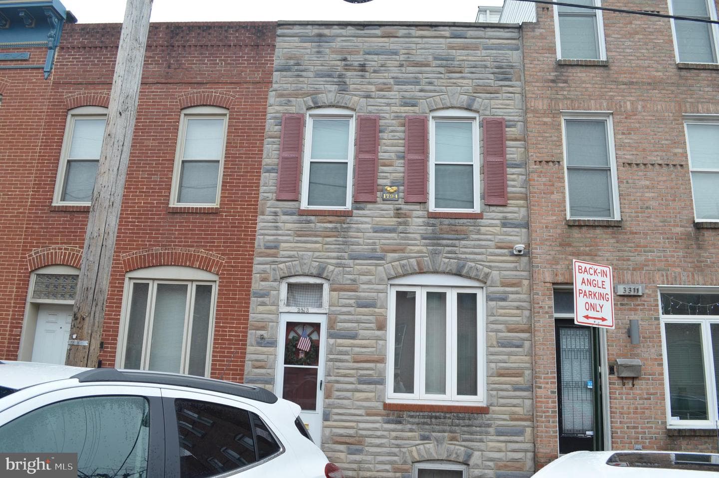 3313 Foster Avenue photo 1
