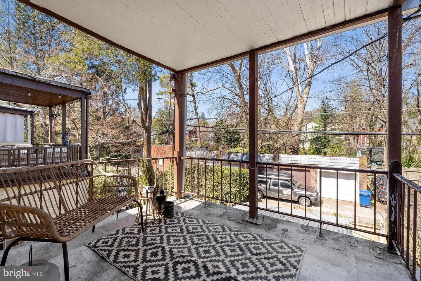 706 E Lake Avenue photo 40