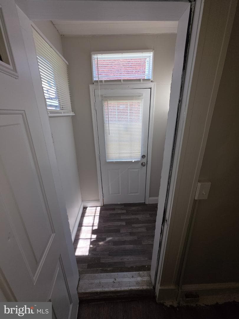 403 S Augusta Avenue photo 13