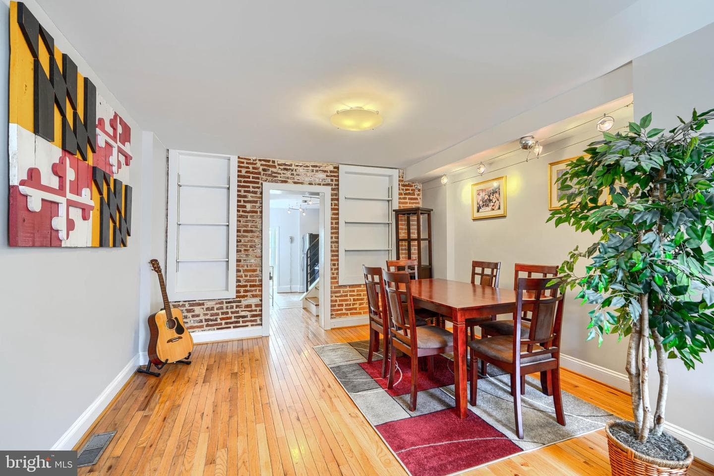 110 E Randall Street E photo 10