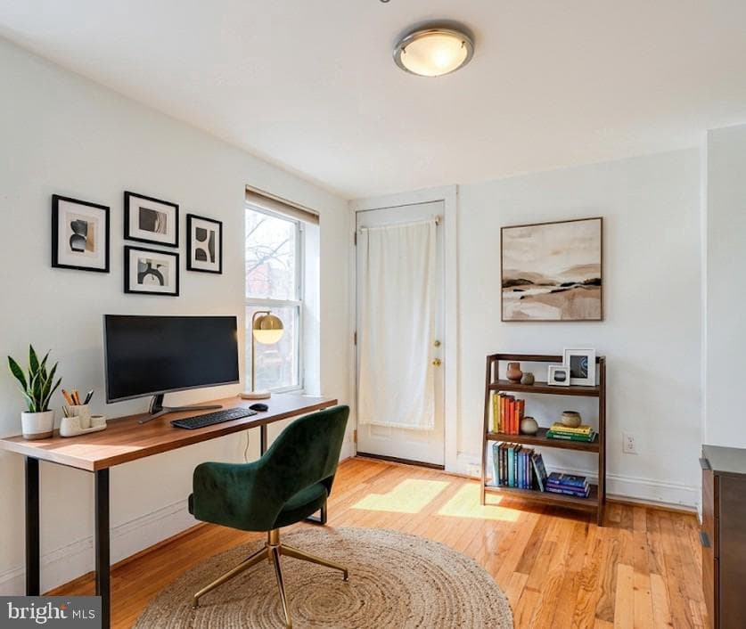 110 E Randall Street E photo 35