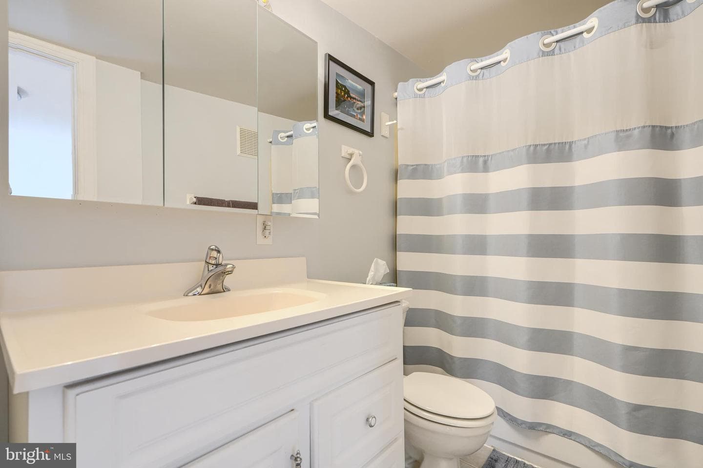 110 E Randall Street E photo 38