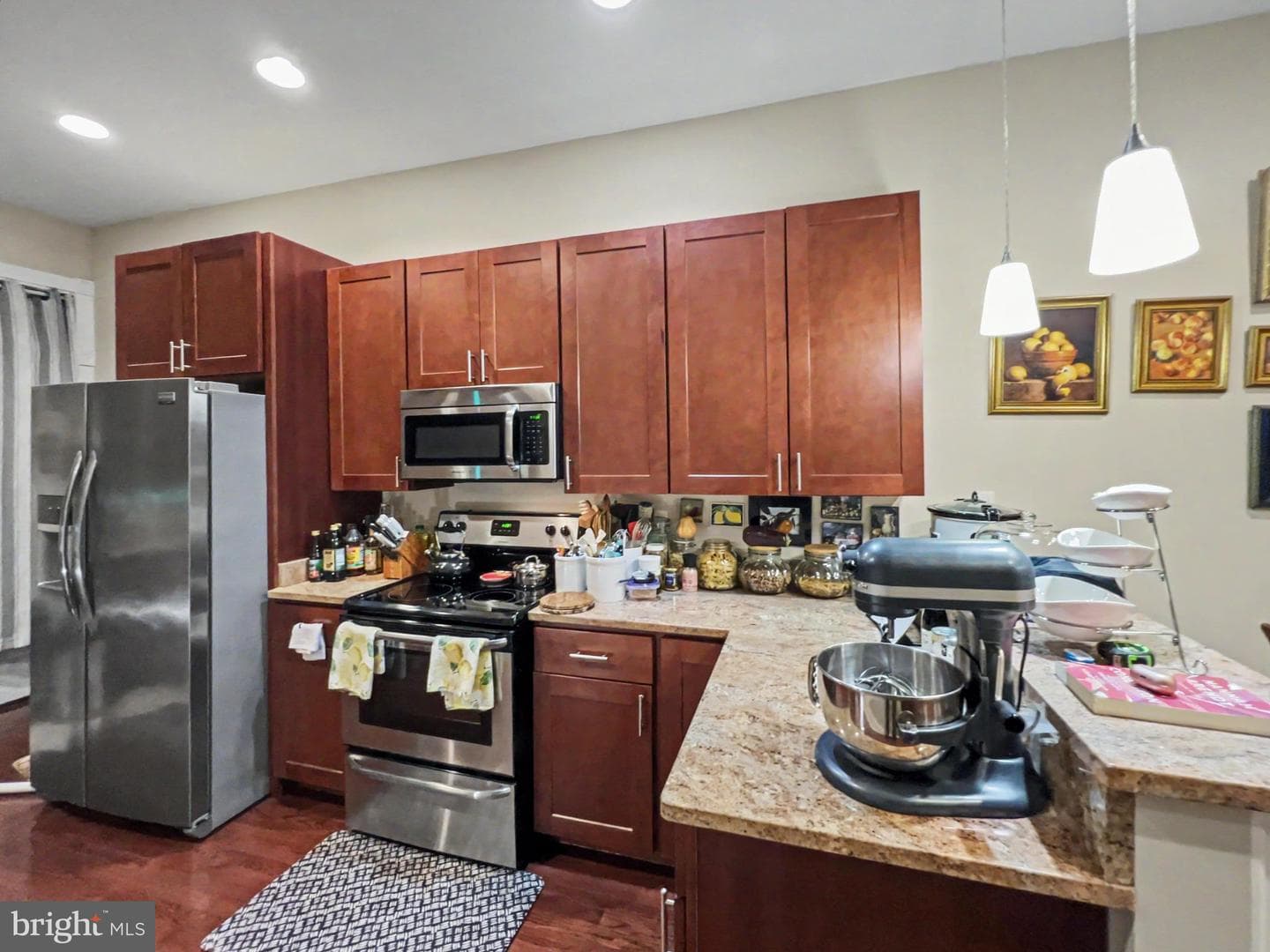 1610 N Broadway N photo 5