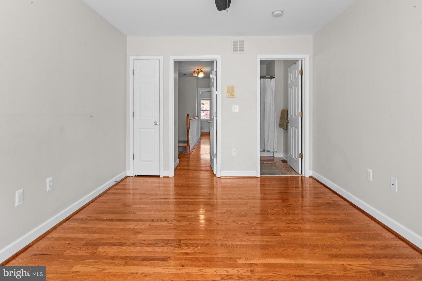 806 S Bouldin Street photo 27