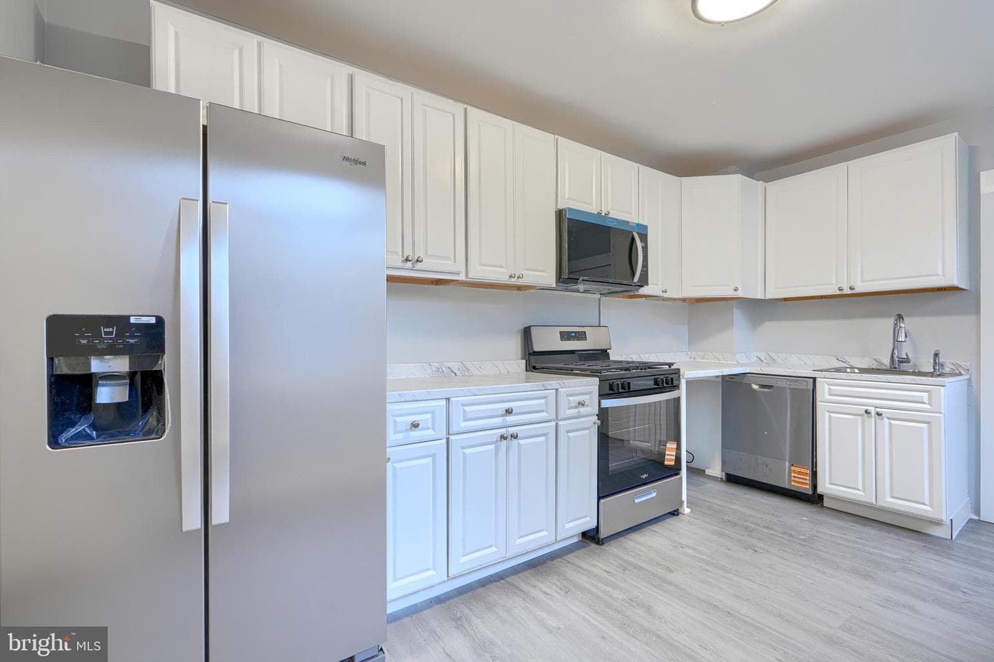 304 S Franklintown Road photo 16