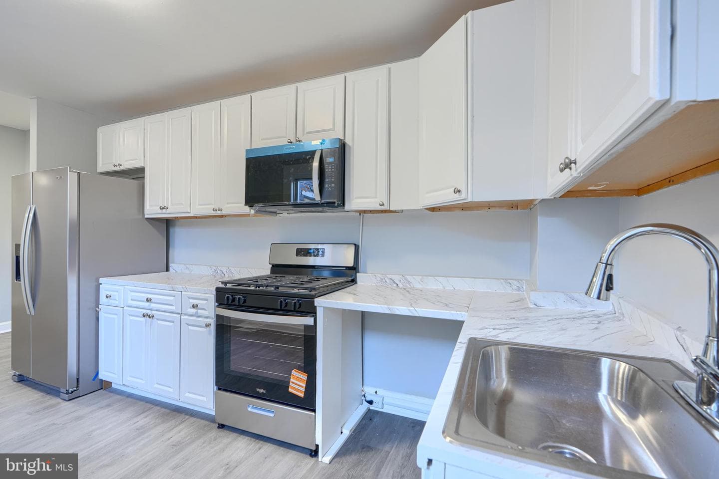 304 S Franklintown Road photo 19