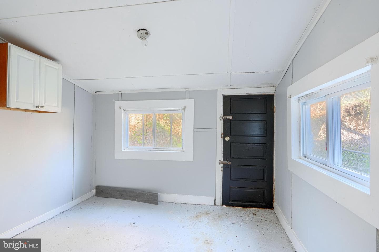 304 S Franklintown Road photo 23
