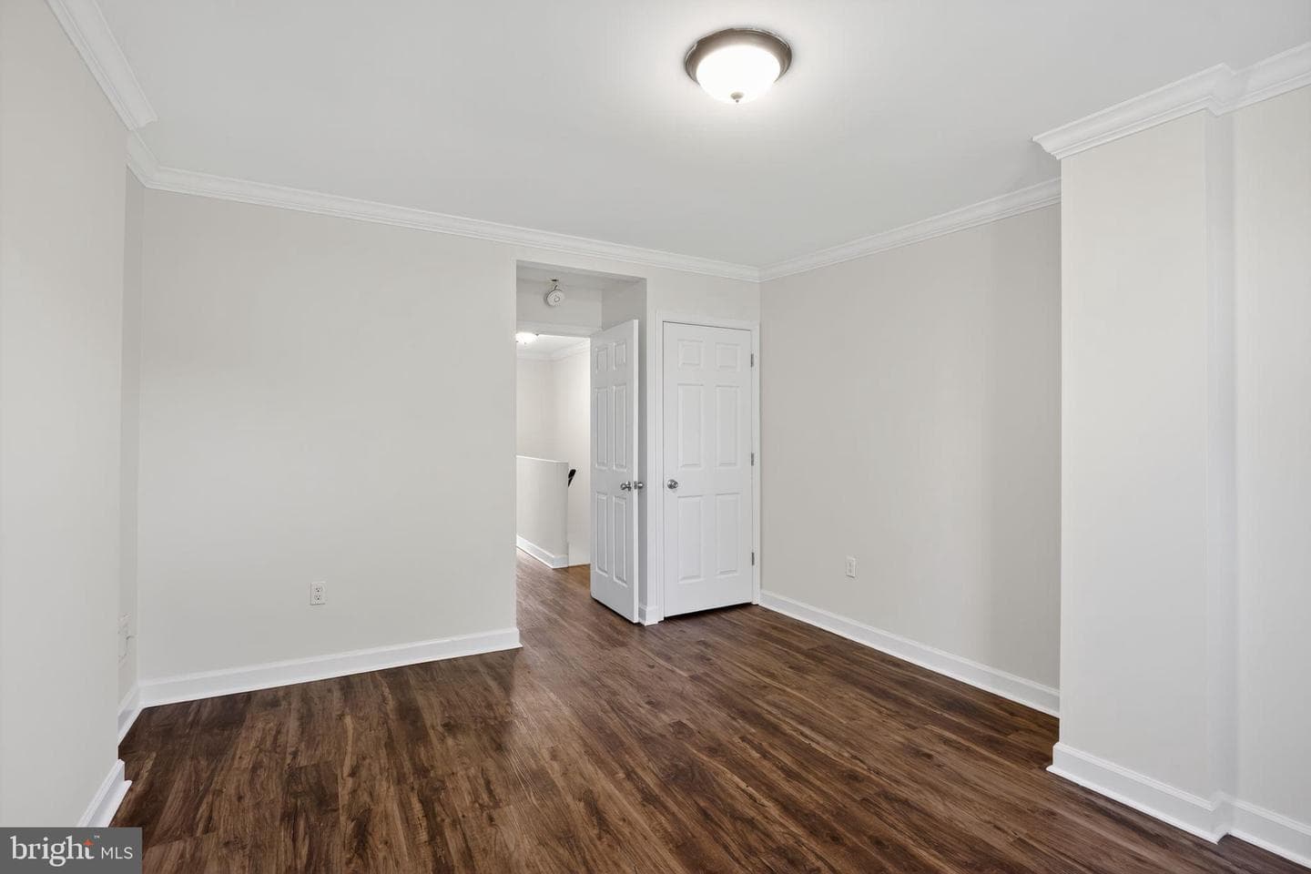 738 Bartlett Avenue photo 26