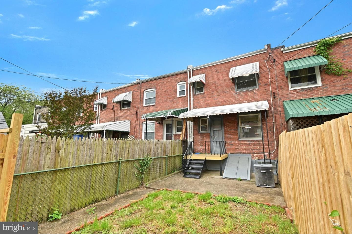 3735 Saint Victor St photo 19