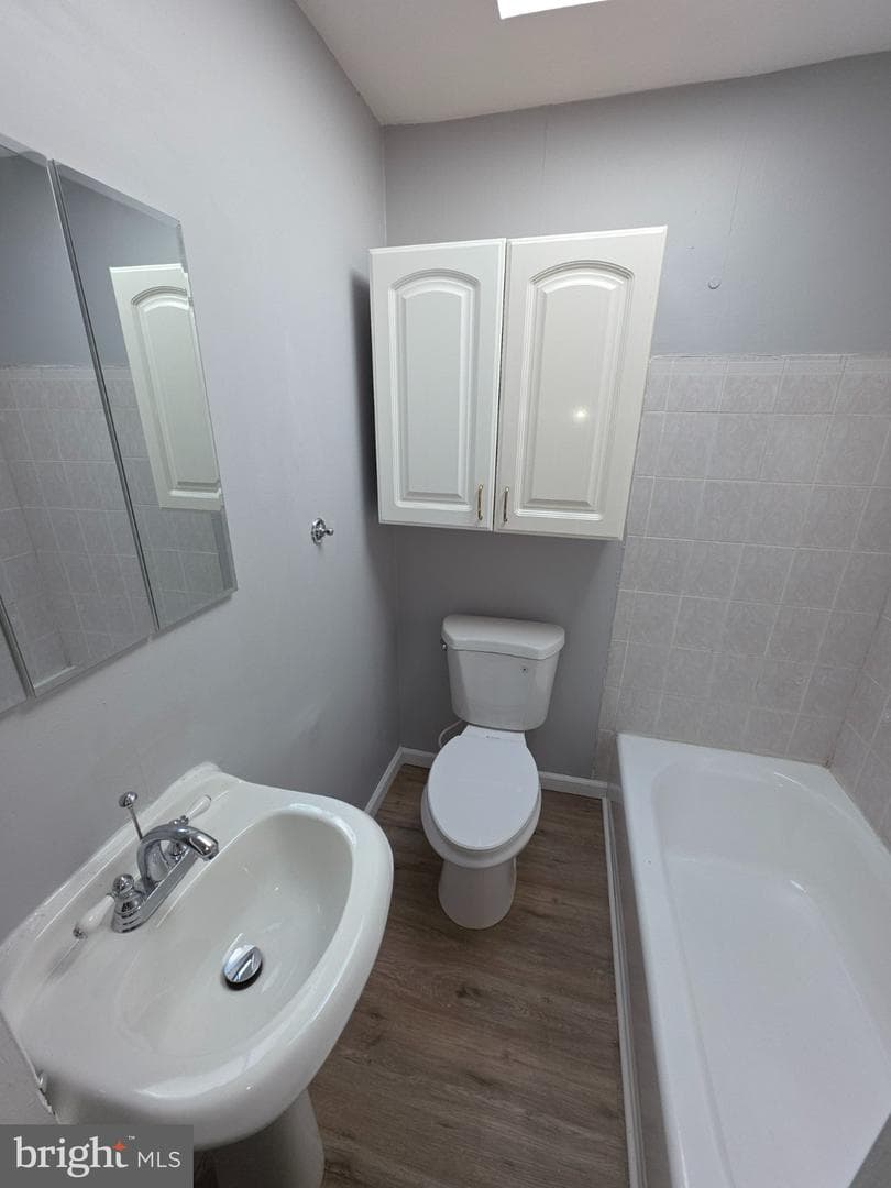 4404 Mountview Road photo 6
