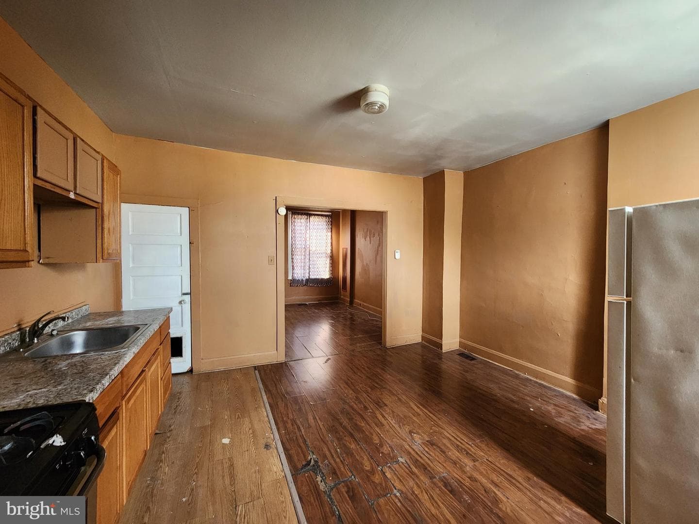3532 Esther Place photo 13