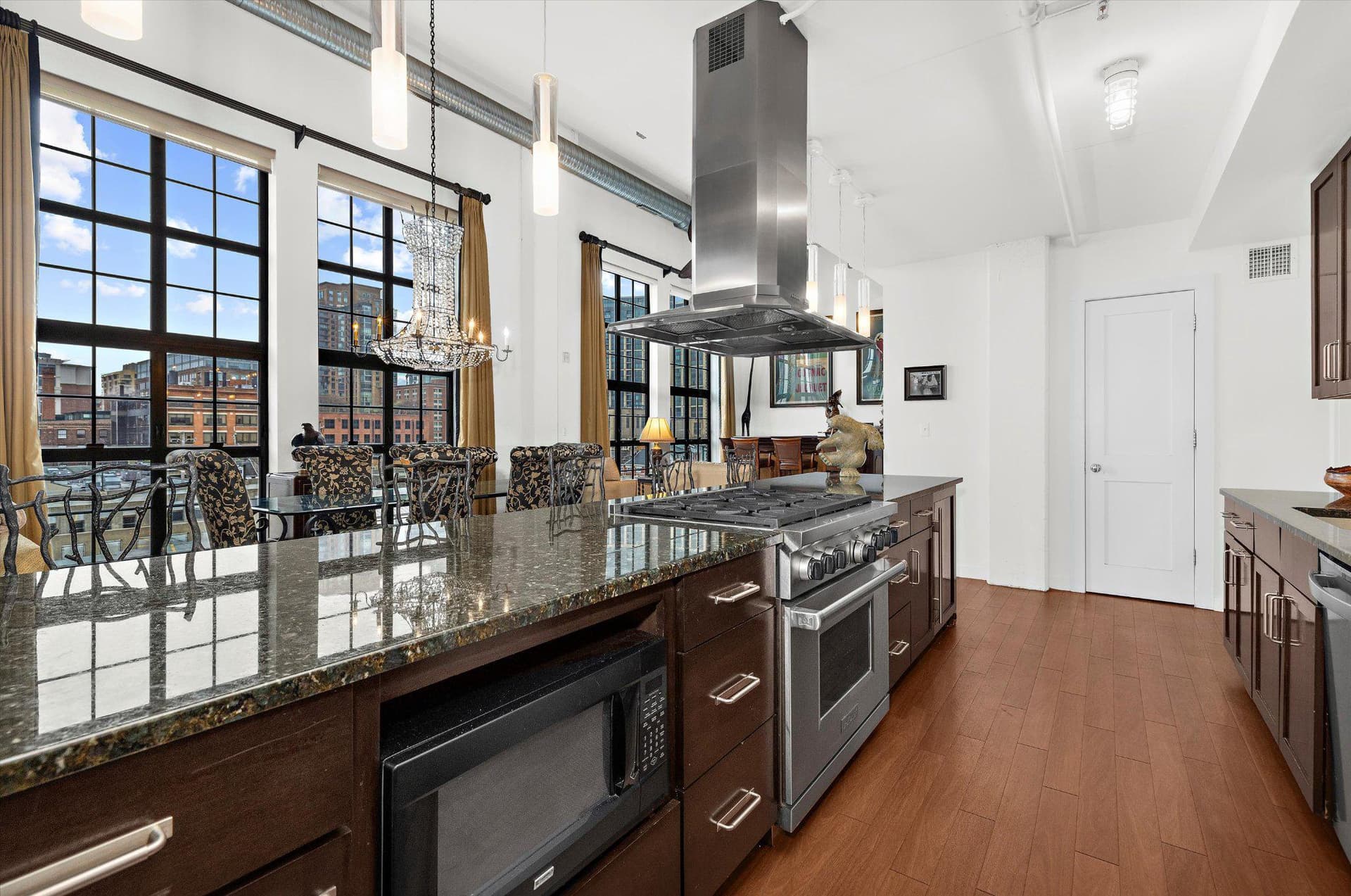 1220 Bank Street #409 photo 16