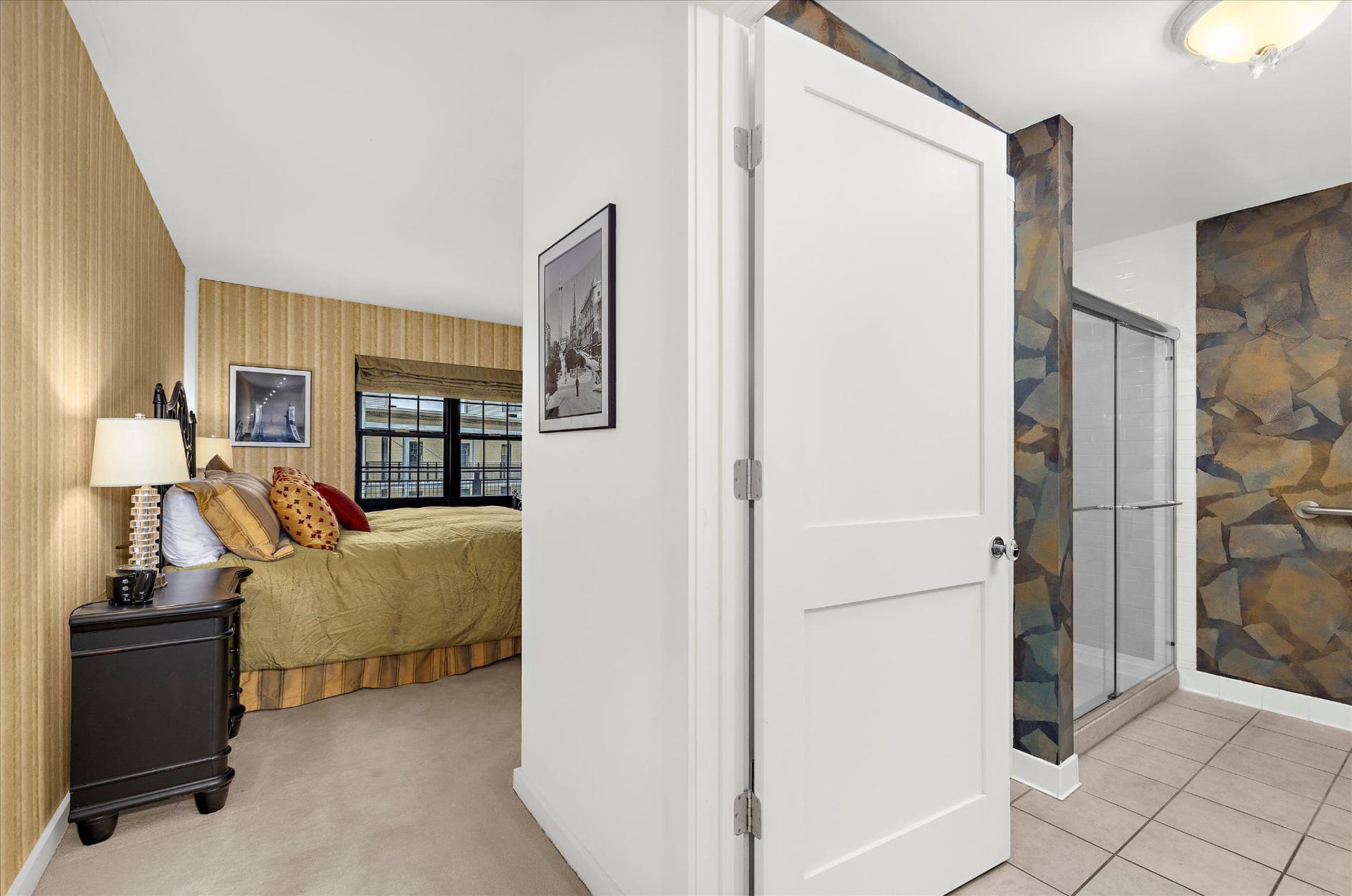 1220 Bank Street #409 photo 25