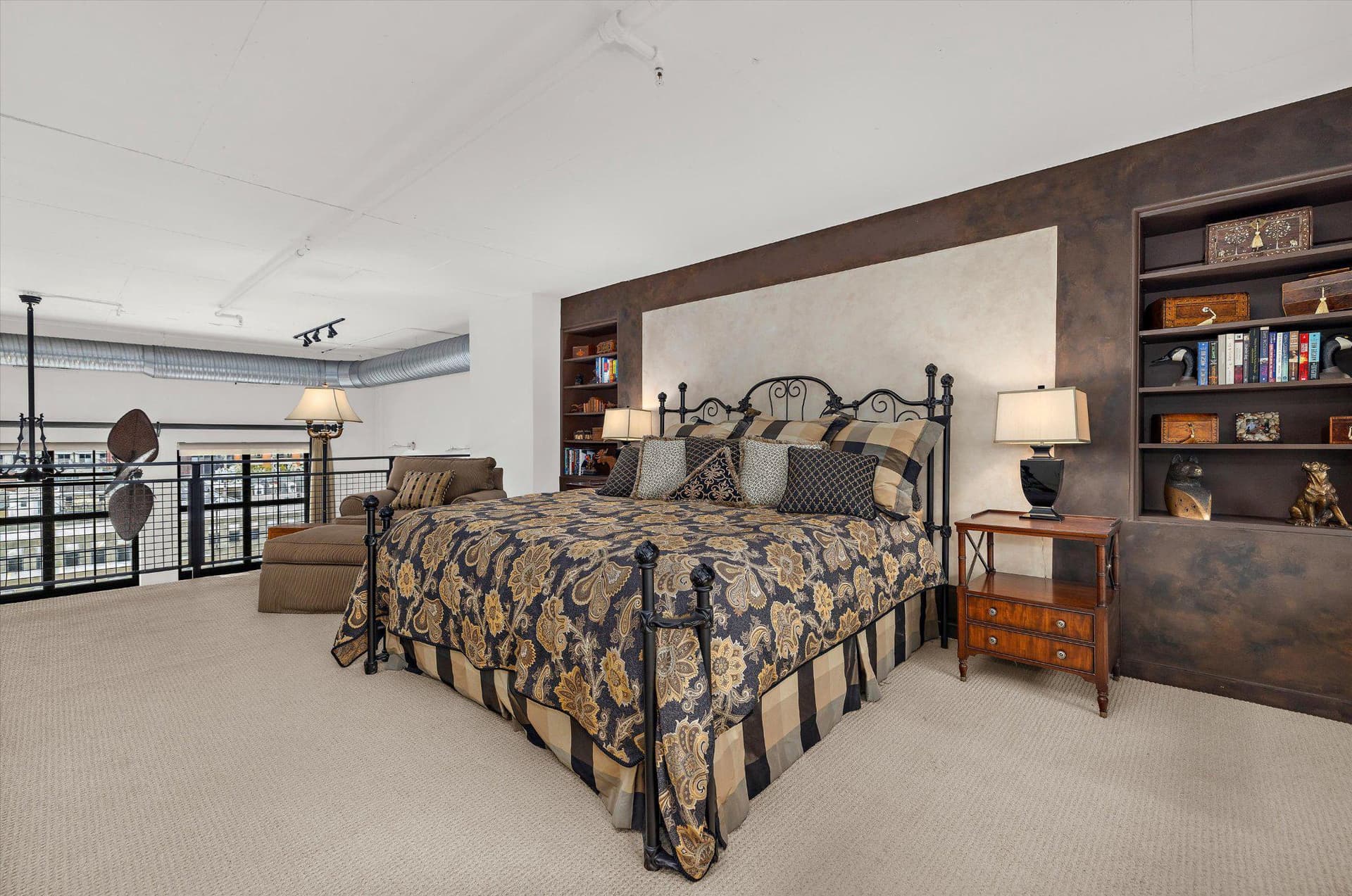 1220 Bank Street #409 photo 32
