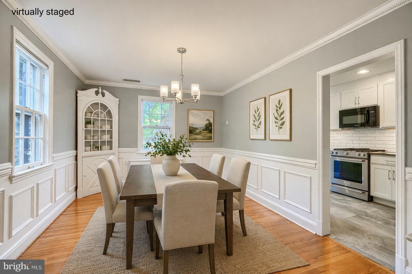 308 Woodbourne Avenue photo 10