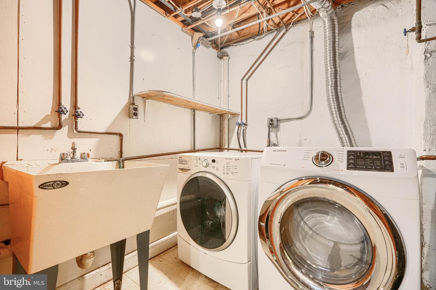 308 Woodbourne Avenue photo 34