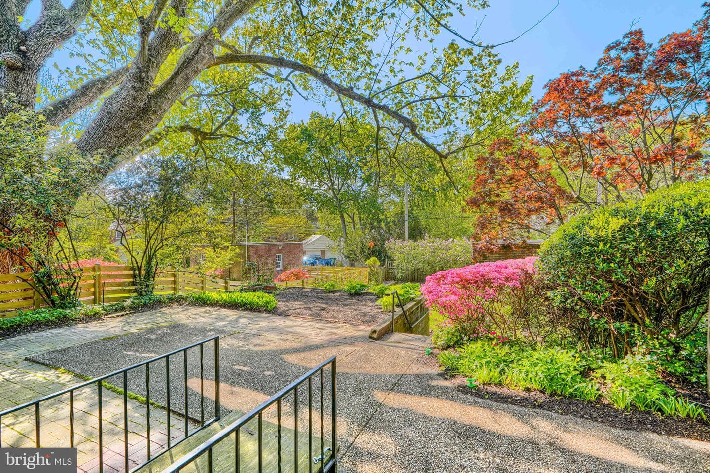 308 Woodbourne Avenue photo 35