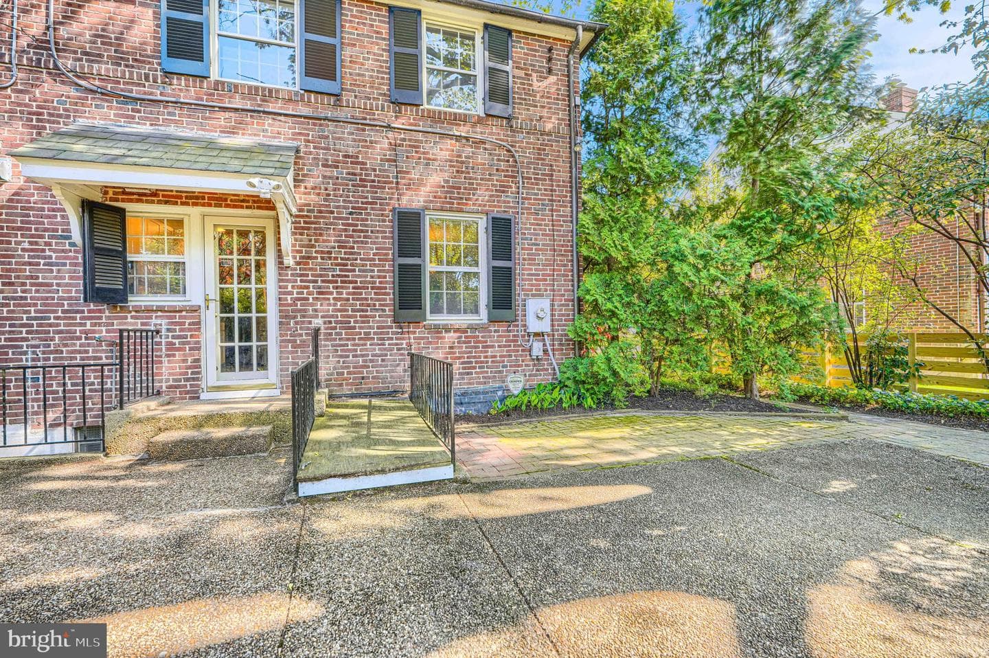 308 Woodbourne Avenue photo 37
