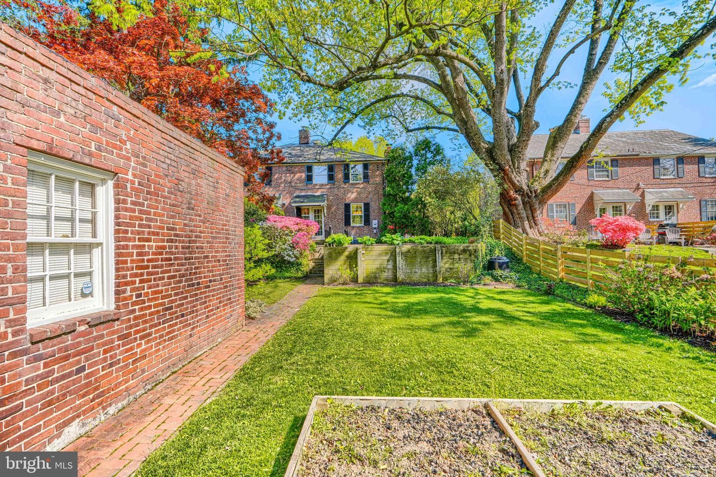 308 Woodbourne Avenue photo 41