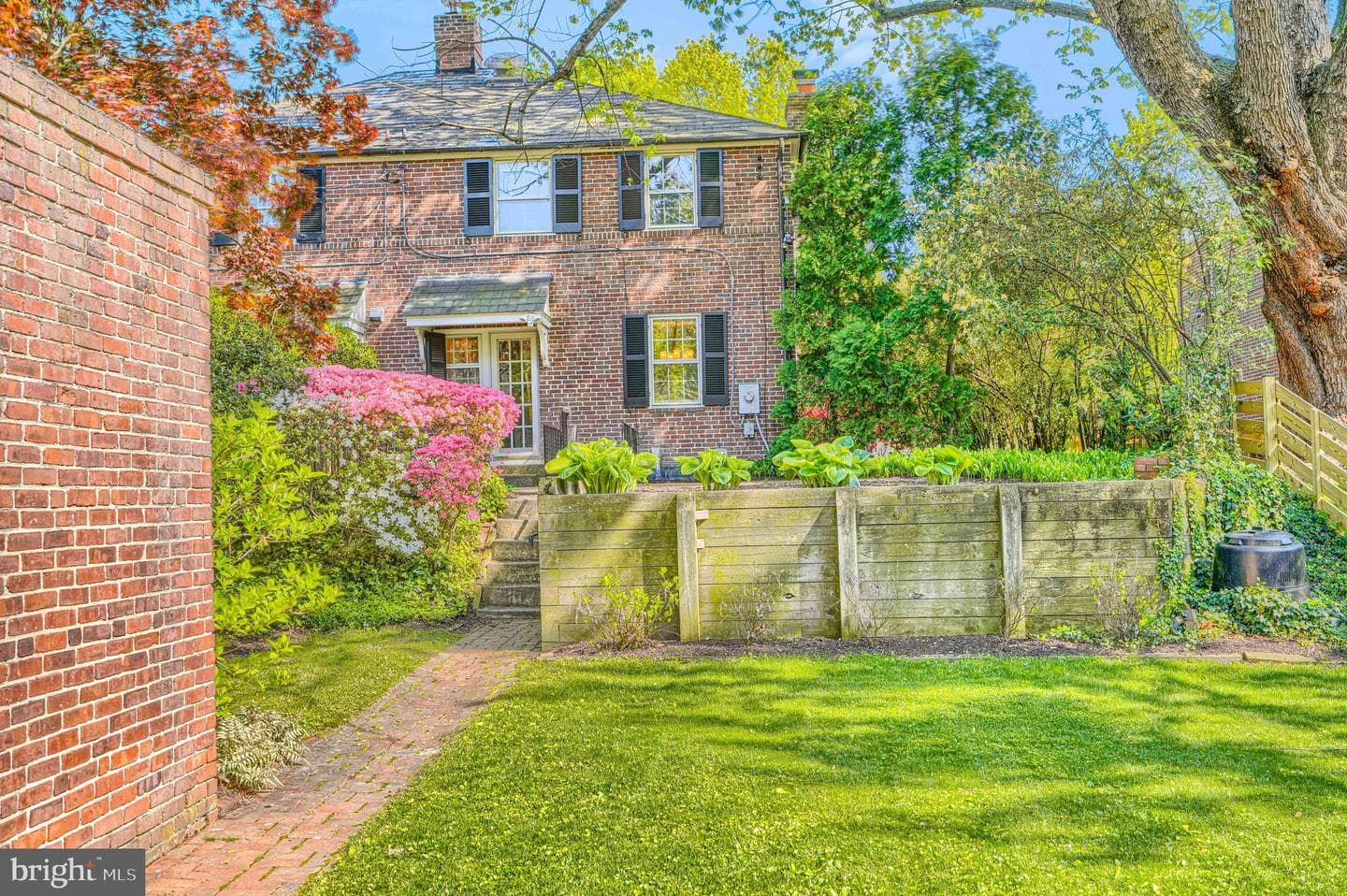 308 Woodbourne Avenue photo 42