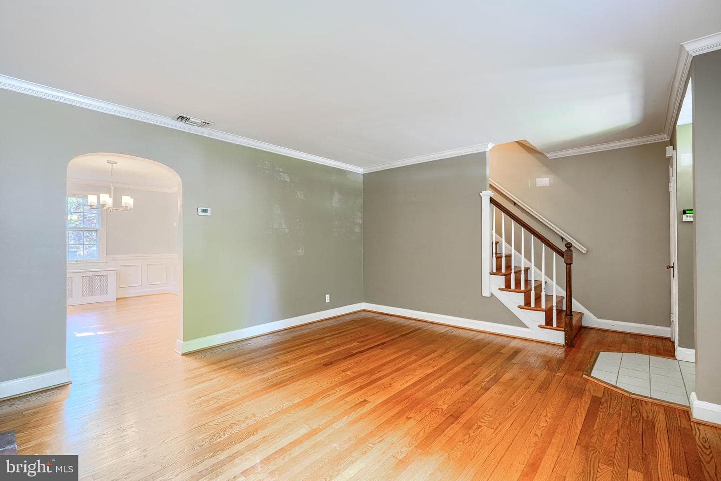 308 Woodbourne Avenue photo 9