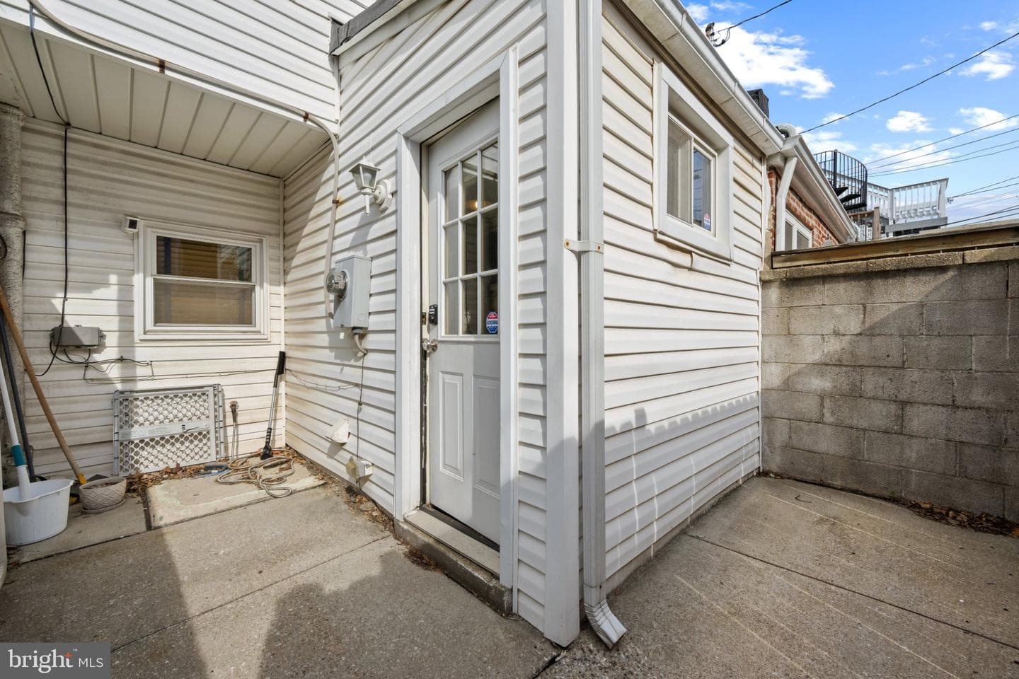 615 S Clinton Street photo 31