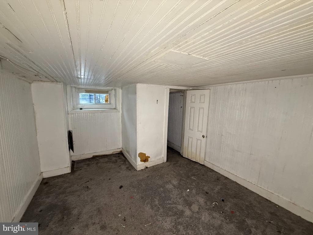 819 N Curley Street N photo 12