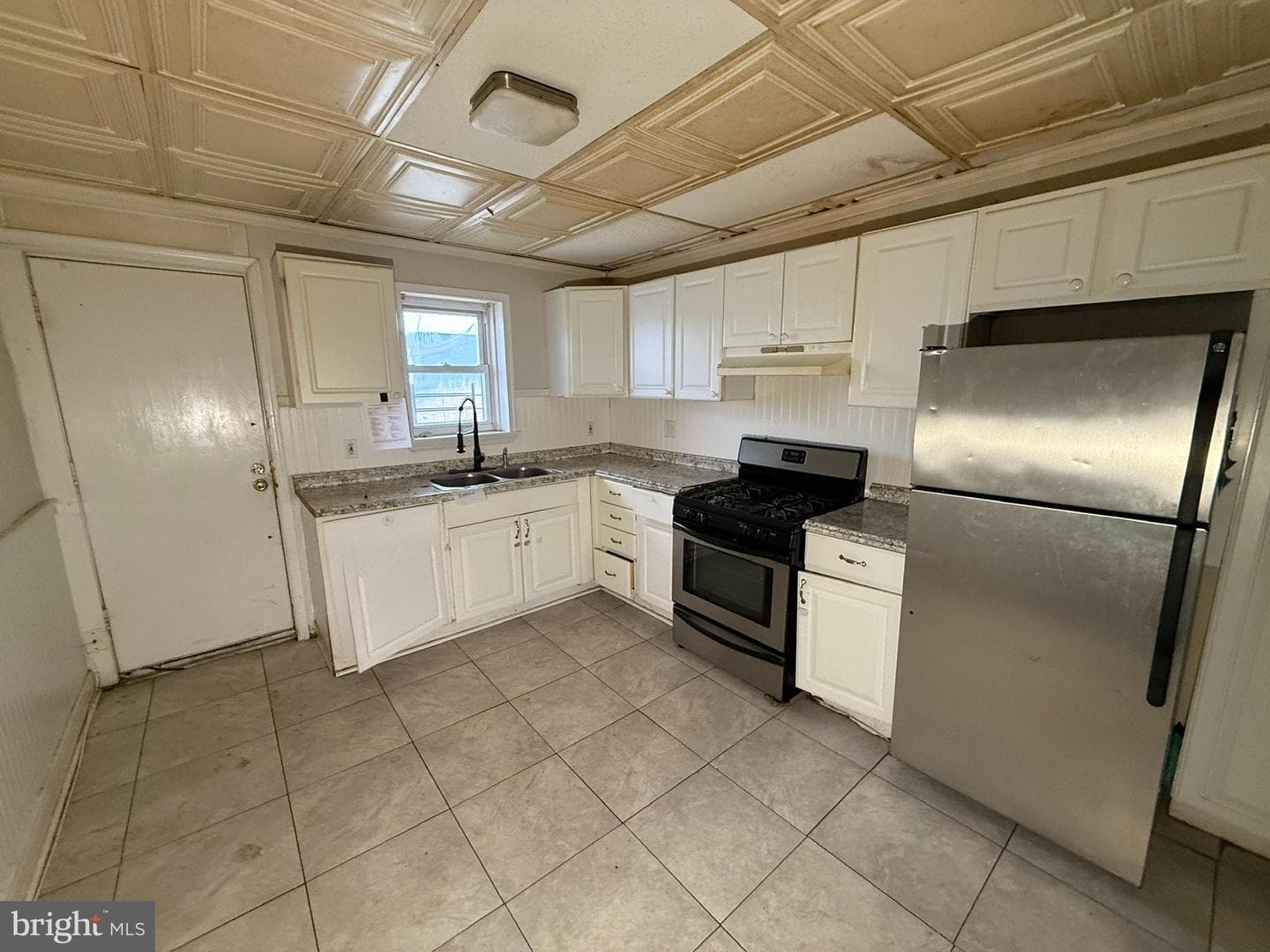 819 N Curley Street N photo 4