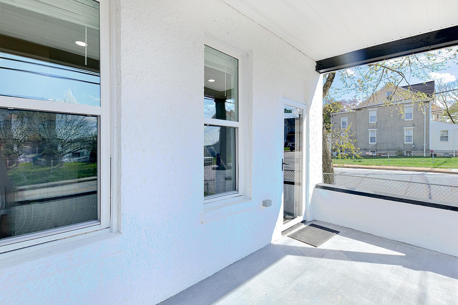 1001 Iris Avenue N photo 26