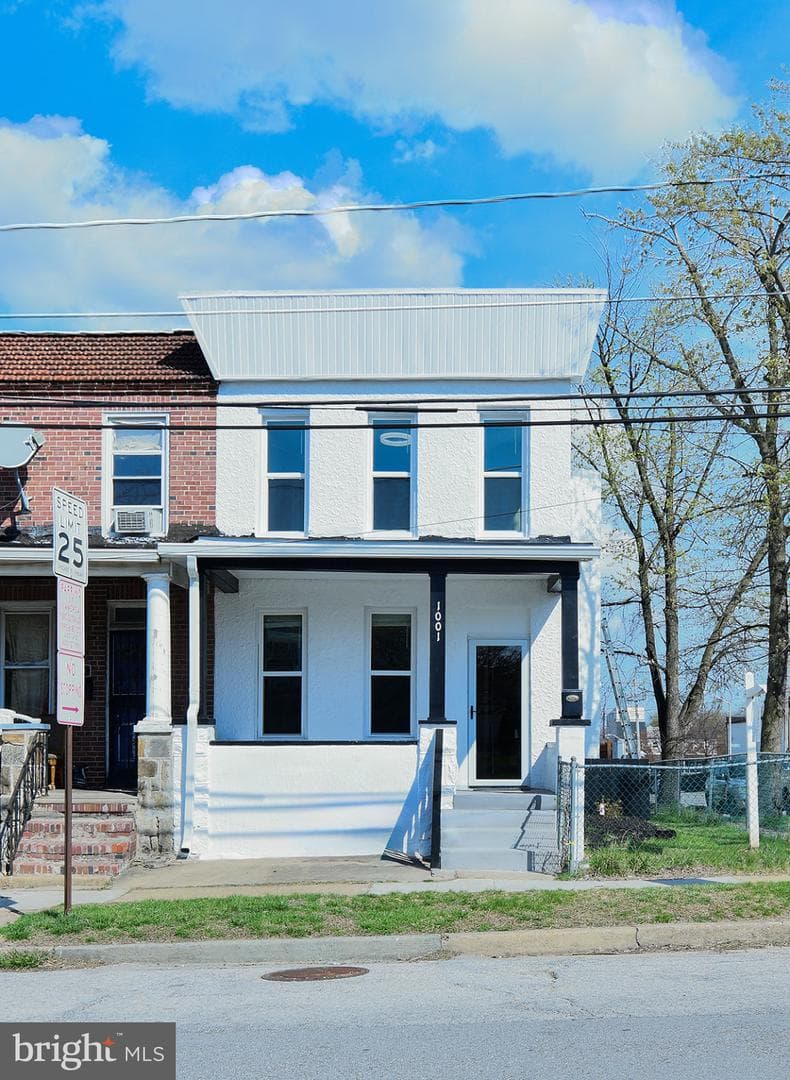 1001 Iris Avenue N photo 27