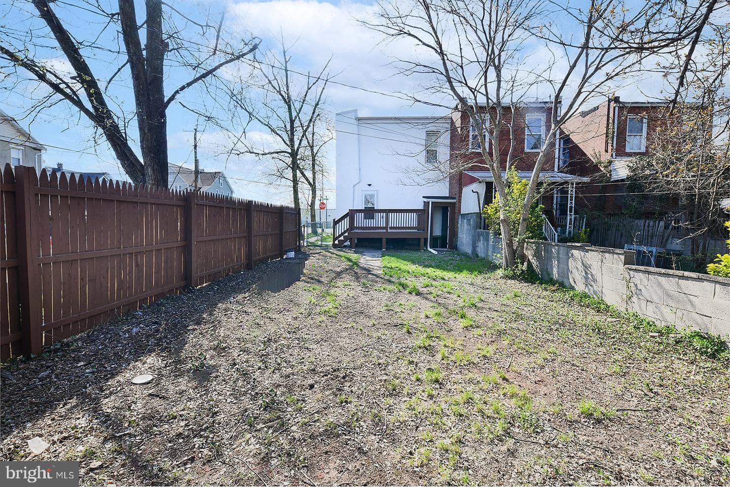 1001 Iris Avenue N photo 30
