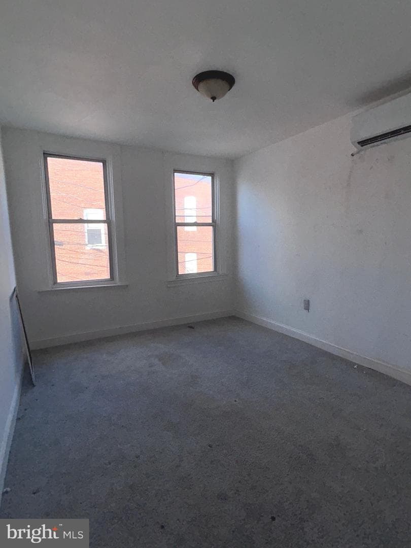 2729 Parkwood Avenue photo 12