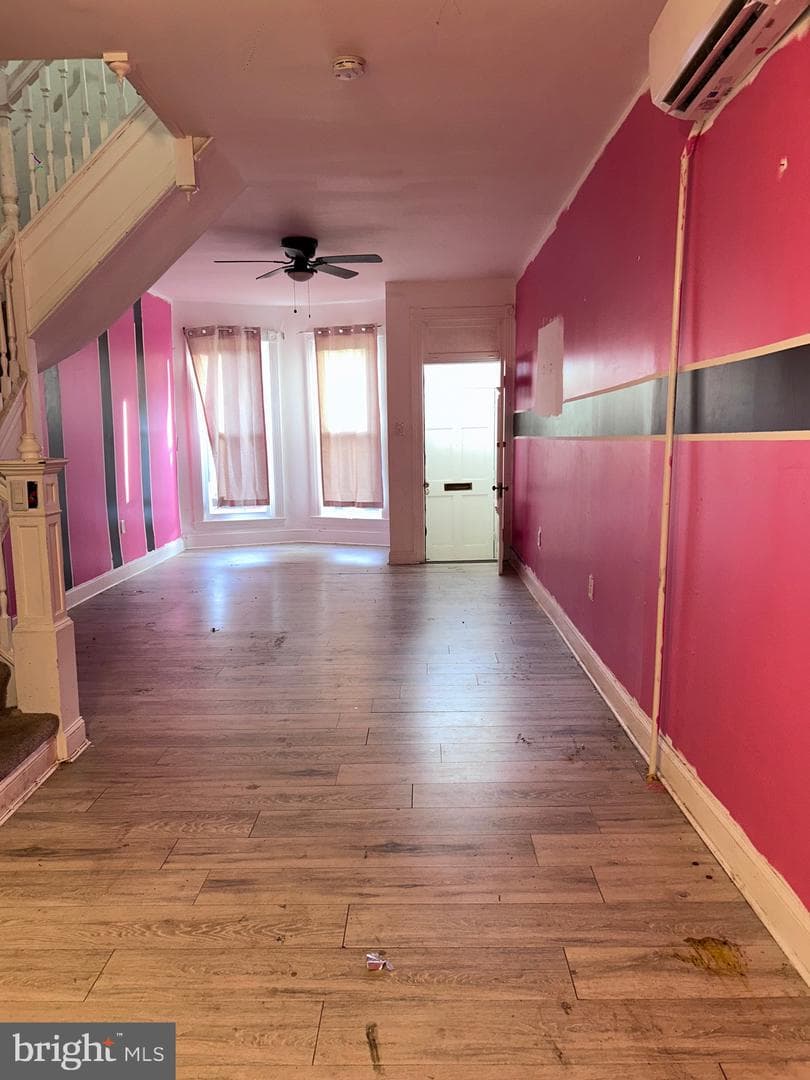 2729 Parkwood Avenue photo 3