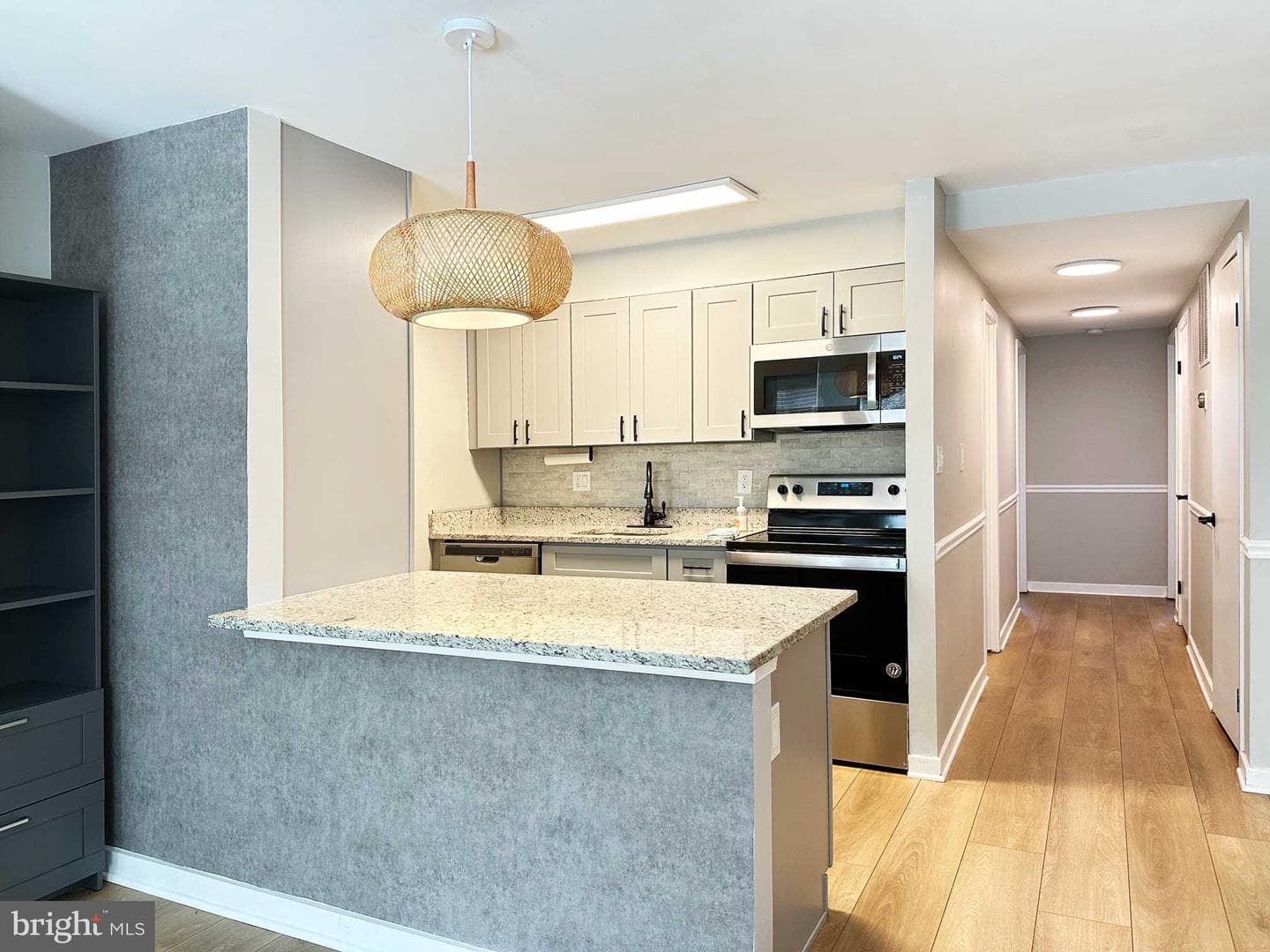 138 W Barre Street #r 31 photo 6